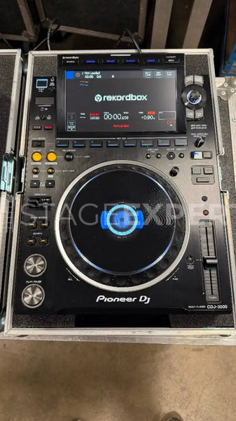 Pioneer DJ CDJ-3000 Media Player with Flight Case - Pro