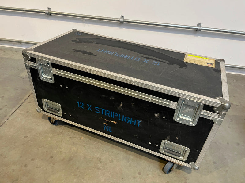 Showtec Sunstrip – Job Lot of 24 with 2 Flight Cases