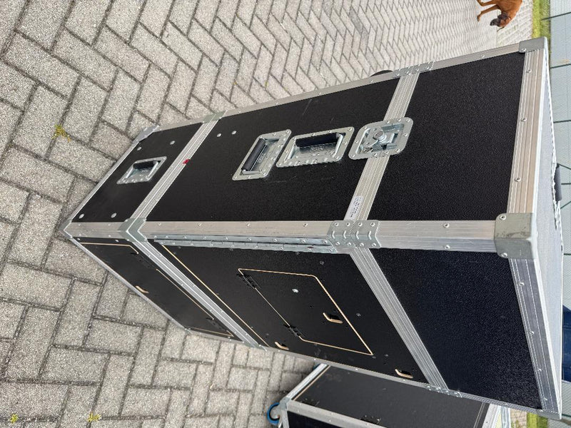 Midas M32R Digital Mixer with Flip Case and 5U Rack Included