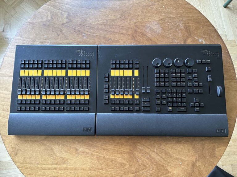 MA Lighting grandMA2 onPC Command + Fader Wing Bundle Set