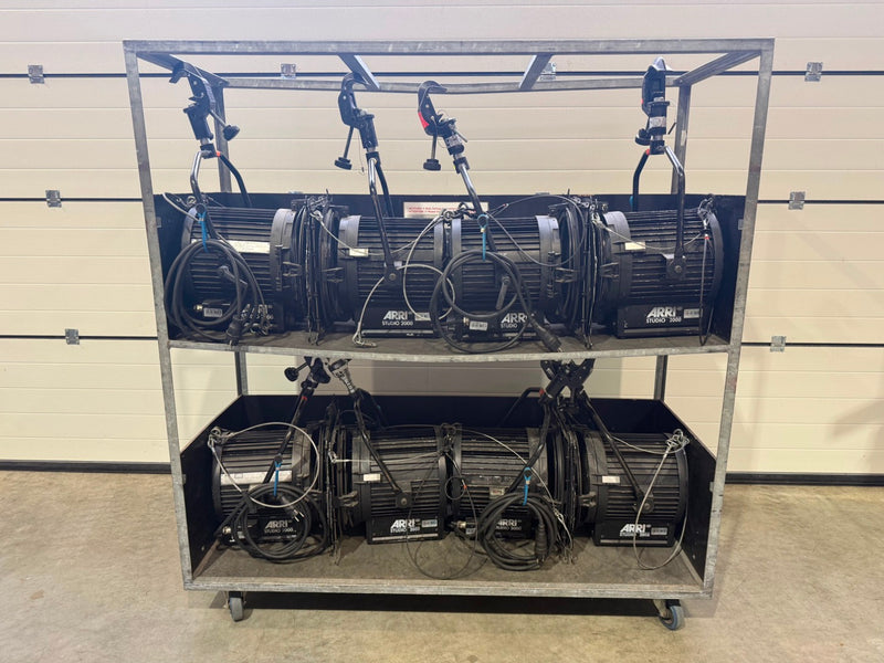 Arri Studio 2000 Fresnel 8x Set on Dolly – 2 kW