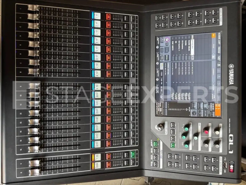 Yamaha QL1 Digital Mixer Console – Pro Live Sound Desk