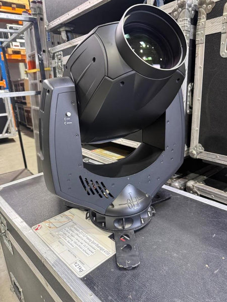 GLP GT-1 Pair in Amptown Double Case – Hybrid Moving Lights