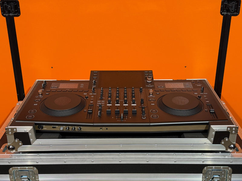 Pioneer DJ OPUS-QUAD All-in-One DJ System + Magma Case