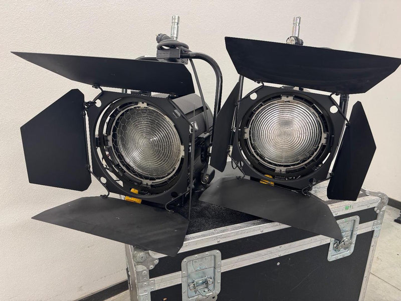 Arri ST2 PO/B 2kW Fresnel Pair with Case & Barndoors