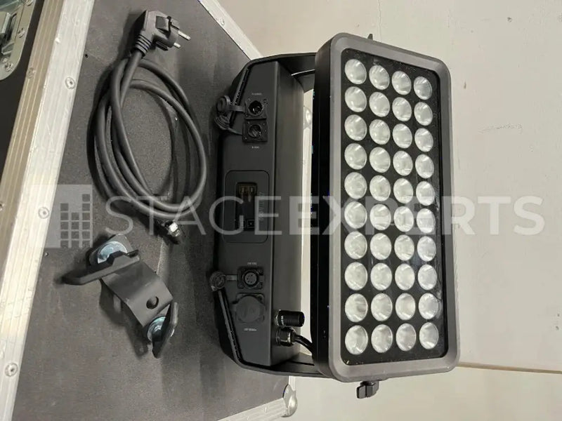 Cameo W600 – Set of 4 with Flight Case & Brackets - LED Wash Lights