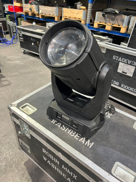 Robe MMX WashBeam Pair with Lenses, Brackets & Flightcase