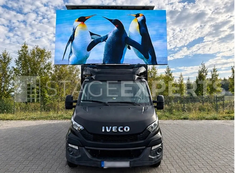 Screen-LED Mobile LED Unit, LEDitgo sB6io 17.6 m² on Iveco