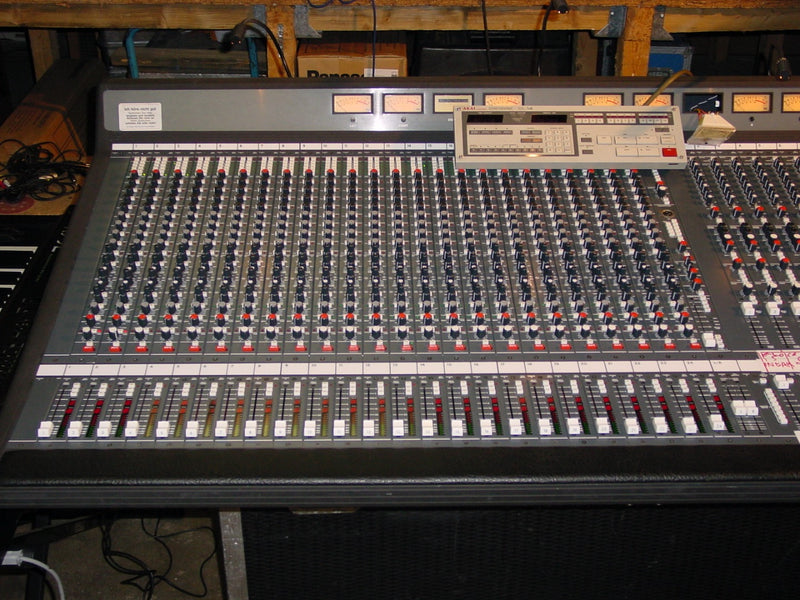 Soundtracs SPA 4000 Analogue Mixing Console | 40-Channel