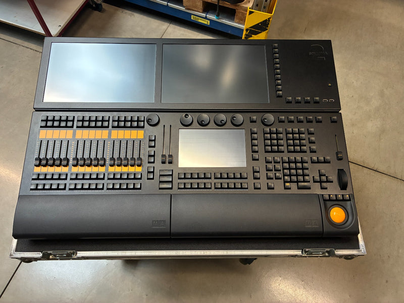 MA Lighting grandMA2 light console with Amptown case – Used