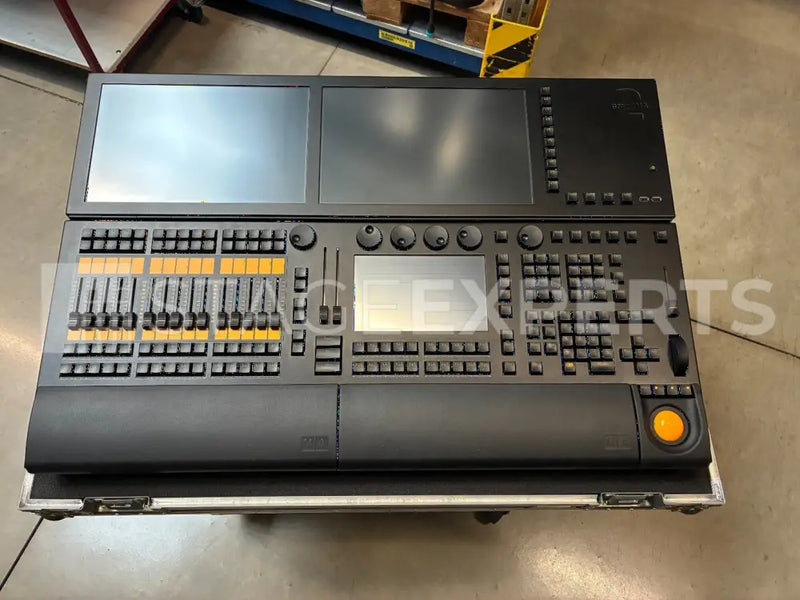 MA Lighting grandMA2 light console with Amptown case – Used