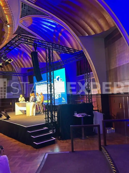 P2.91 Outdoor LED Wall 15 m² – 7680 Hz, IP65 | Stage Experts