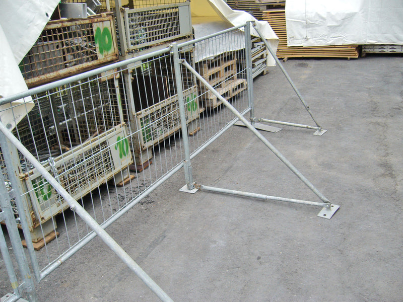 Stage Barrier Set 17.5m (5 x 3.5m) – Lightweight, Galvanised