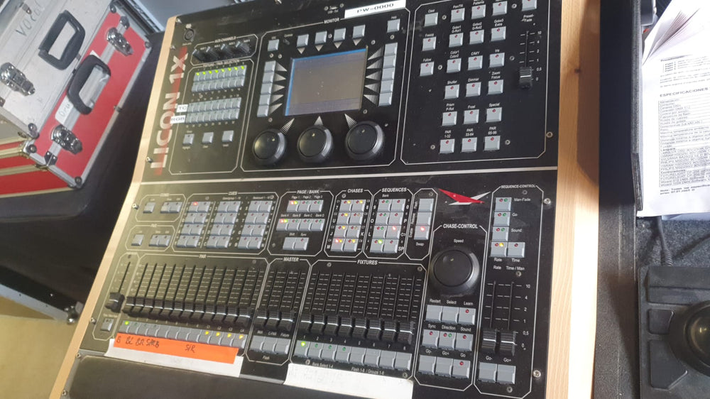 JB-Lighting LICON 1X Lighting Console + Original Case