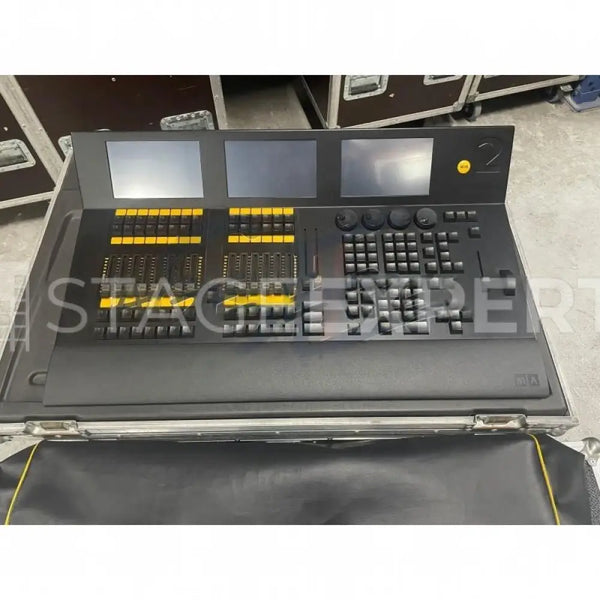 DOT 2 XL-F CONSOLE MA LIGHTING - Used