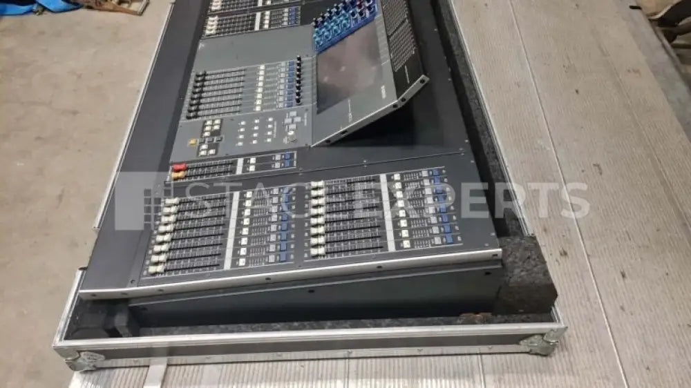 Yamaha M7CL48-ES + 3x SB168-ES EtherSound Digital System
