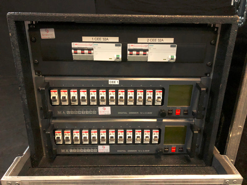MA Lighting Dimmer Rack 24x 2.3 kW with Power Distribution