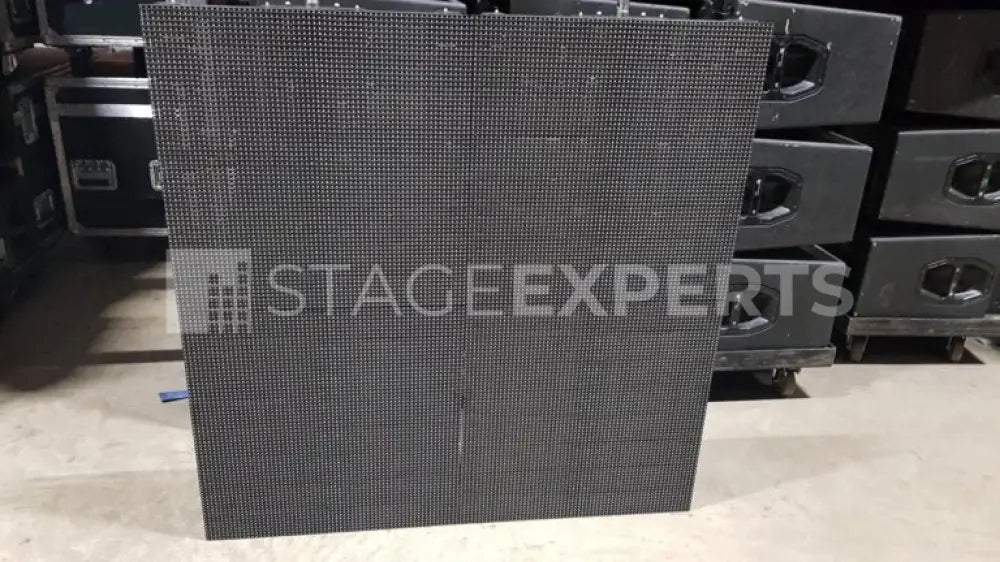 ROE Magic Cube MC9H LED Package – 575 Panels, 24 Dollies