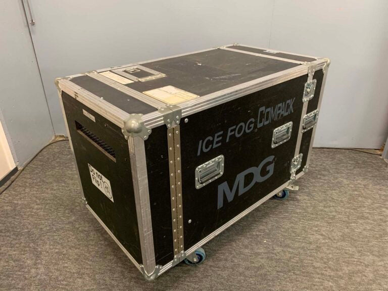 MDG ICE FOG Compact Low-Fog Generator with Case & Hoses