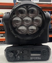 Load image into Gallery viewer, Martin MAC Aura XIP incl. 6-Way Flight Case
