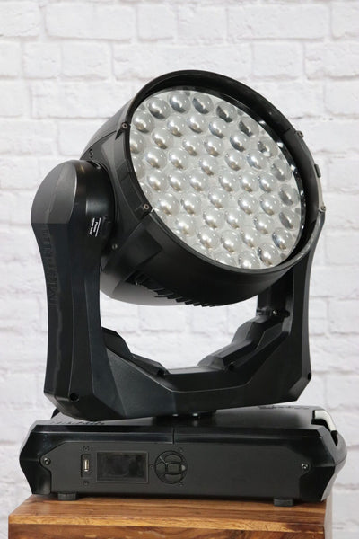 Martin MAC Quantum Wash RGBW LED Moving Wash Fixture, Pro
