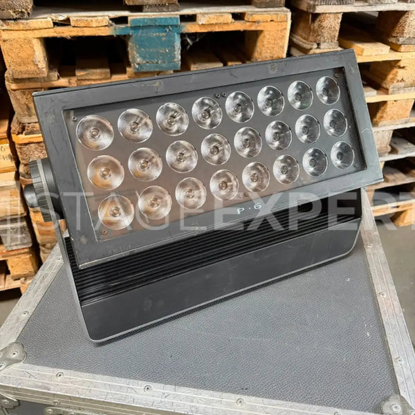 SGM P6 LED Floodlight RGBW IP65 – 4x Set with Case