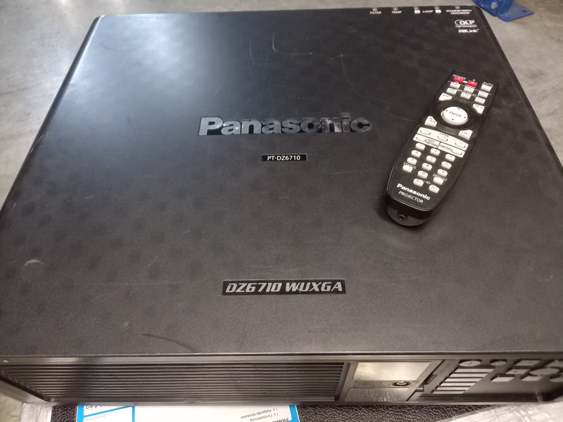 Panasonic PT-DZ6710 projector with flight case | Pro AV