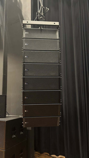 Meyer Sound M’elodie + 700HP System – 16 Array, 4 Subs