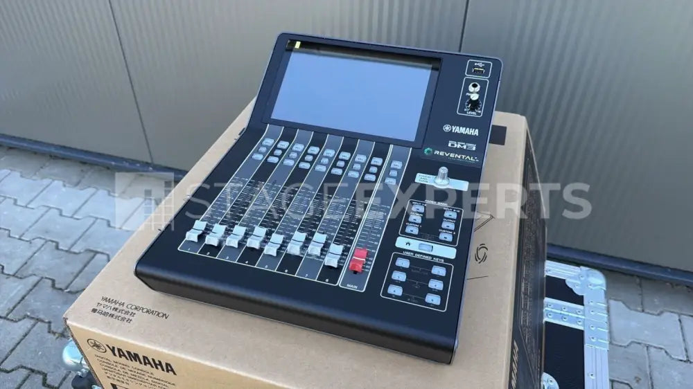 Yamaha DM3S Digital Mixing Console – Compact Pro Mixer