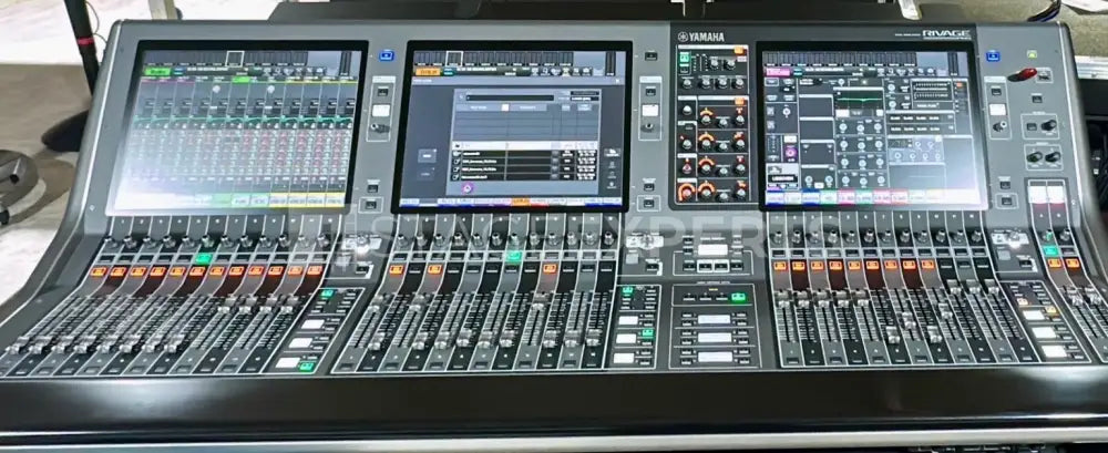 Yamaha Rivage PM5 CS-R5 + DSP-RX with HY144D Dante Card