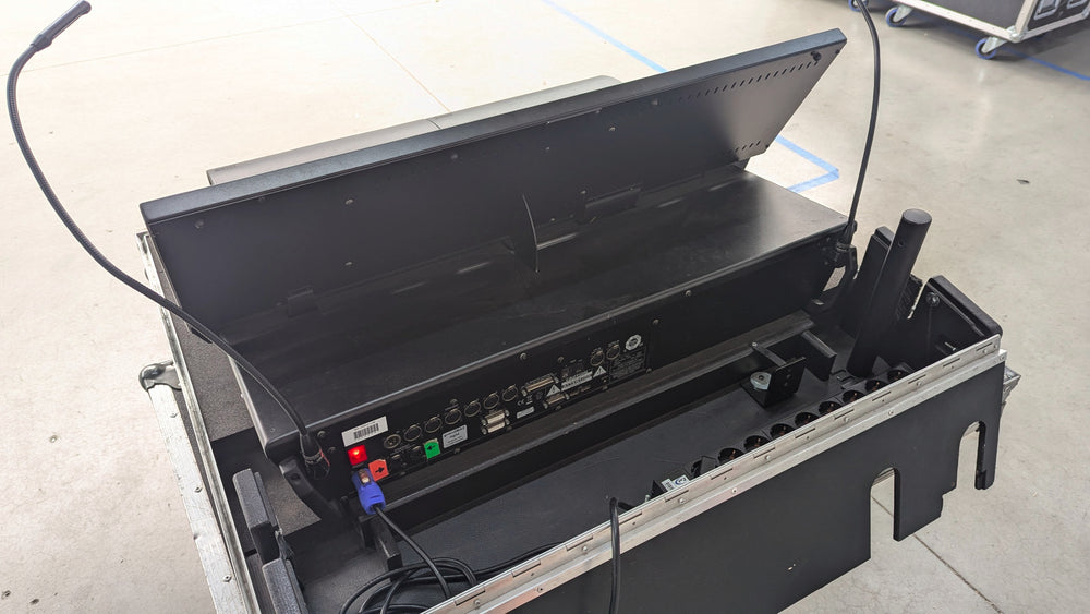 MA Lighting grandMA2 light console with Amptown case