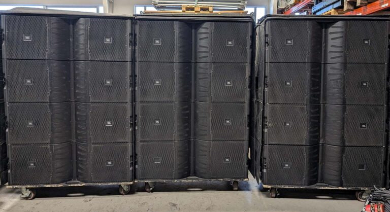 JBL VTX V25-II-CS Line Array – Set of 12 with Covers & Boards