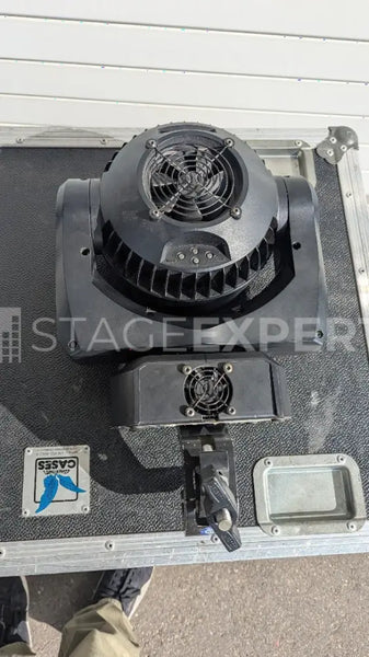 Martin MAC Aura LED Wash, Set of 6 with Amptown Flight Case