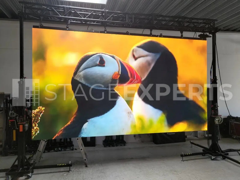 LEDitgo rXone 1.9mm LED Wall + VX1000 Pro, 4.5 x 2.5 m