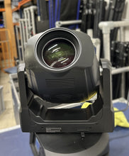 Load image into Gallery viewer, Phillips Showline SL300 LED Spot
