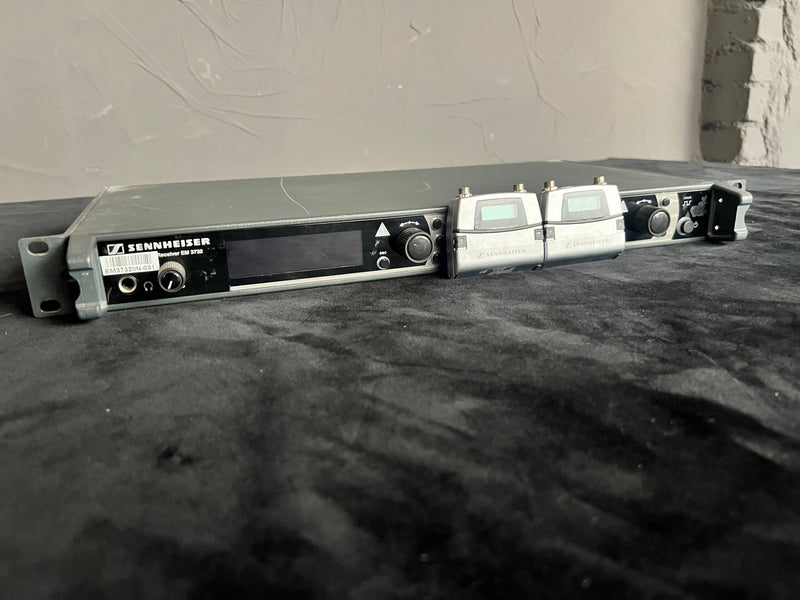 Sennheiser EM3732 with 2x SK5212 Beltpacks – Used Wireless