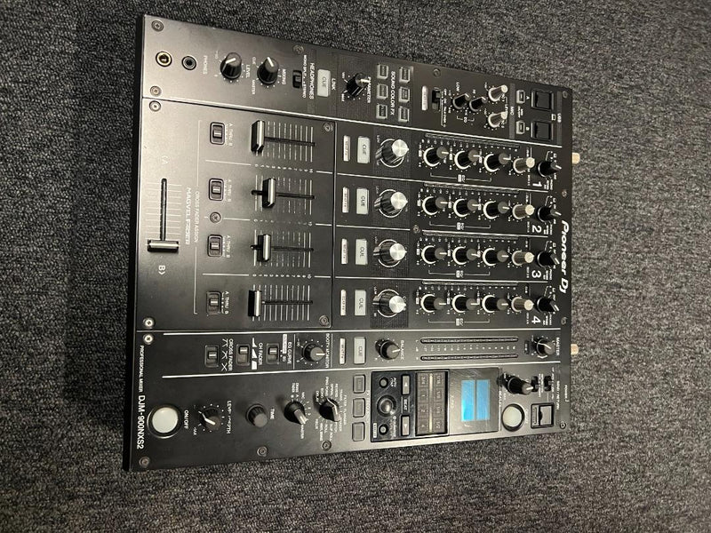 Pioneer DJM-900NXS2 Mixer with Flightcase | Stage Experts