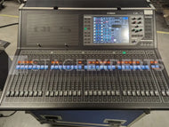 Yamaha QL5 Digital Mixing Console with Case & Littlites