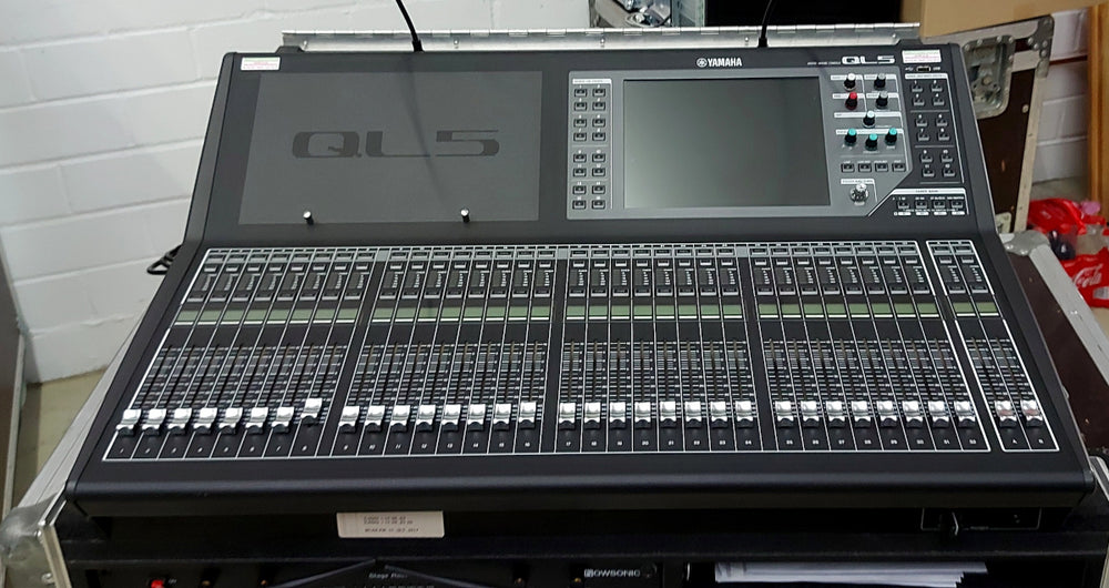 Yamaha QL5 Digital Mixing Console – Dante Live Sound Desk