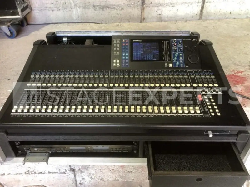 Yamaha LS9-32 Digital Mixer Bundle with Case & Accessories
