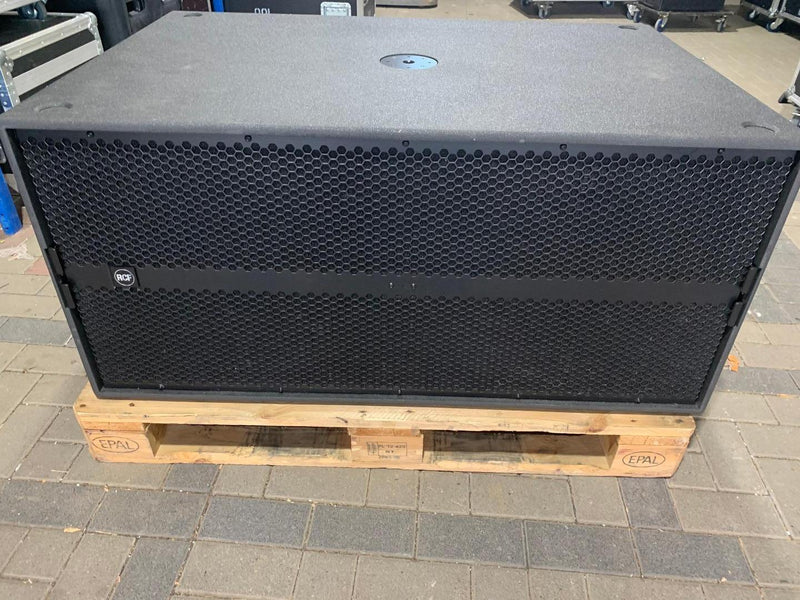 RCF SUB 9006-AS Active Subwoofer – High Output 2x18