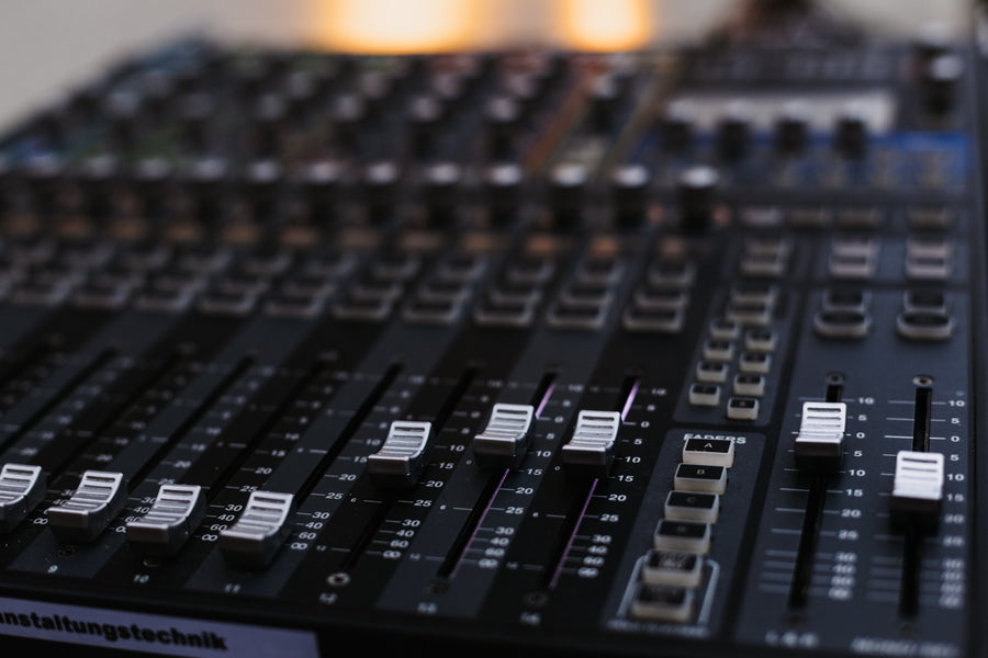 Soundcraft Si Performer 1 Digital Mixing Console with MADI