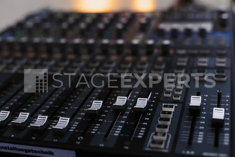 Soundcraft Si Performer 1 Digital Mixing Console with MADI