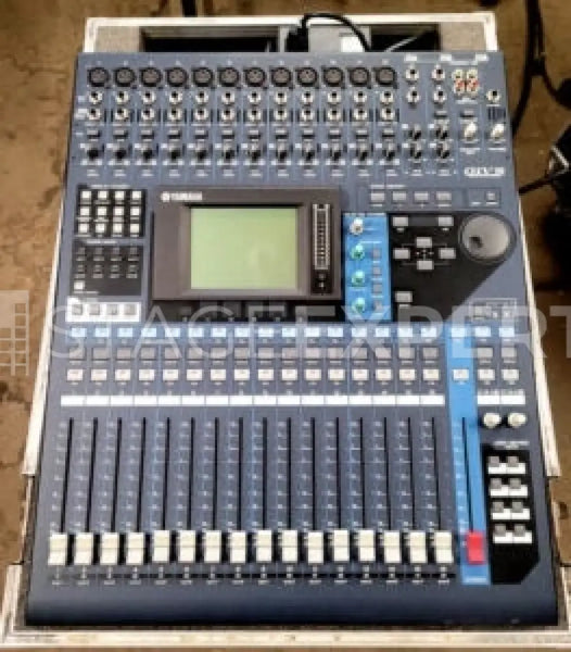 Yamaha 01V96 V2 Digital Mixing Console – Used with Case