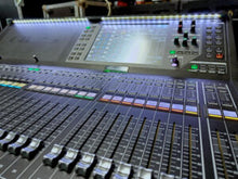 Load image into Gallery viewer, Yamaha QL5 Digital Mixing Console – Used, Good Condition
