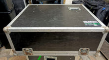 Load image into Gallery viewer, Yamaha QL5 Digital Mixing Console – Used, Good Condition
