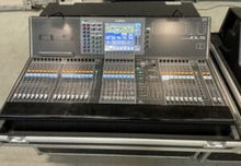 Load image into Gallery viewer, Yamaha CL5 Digital Mixing Console with Case &amp; Cover – Dante

