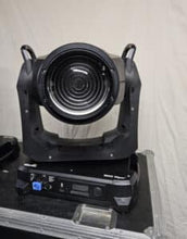Load image into Gallery viewer, Martin MAC Viper Wash DX Moving Heads – Used Dual Cases
