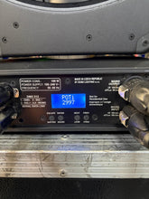 Load image into Gallery viewer, Robe Spikie
