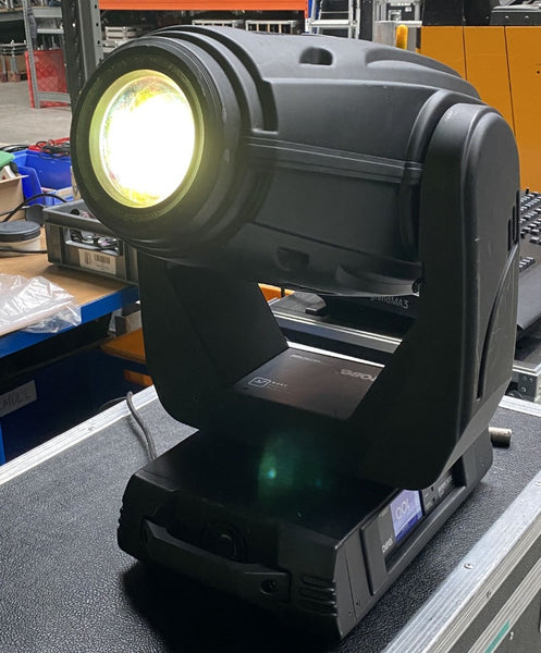 Robe Robin 600E Spot with 2-Unit ML Case & Clamps